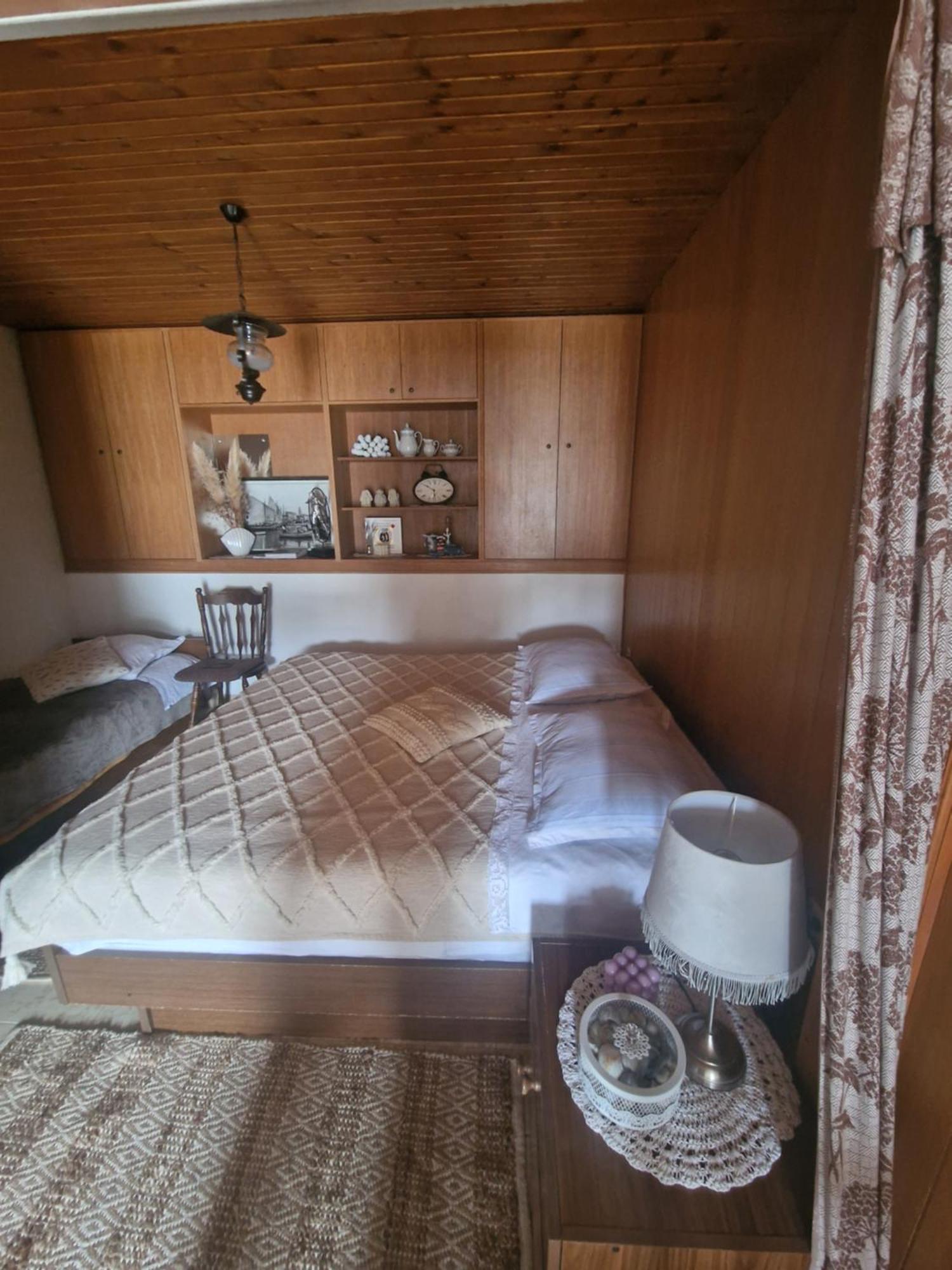 Ferienwohnung Mala Oaza Mira Povlja  Exterior foto